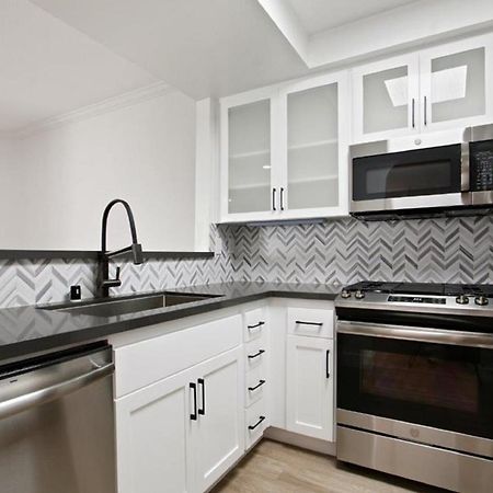 Luxury West Hollywood Apartments By Barsala Лос Анджелис Екстериор снимка